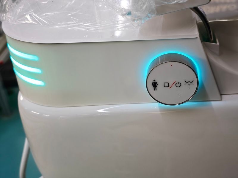 Унитаз-биде напольный электронный KOER TB-0201 Smart 675x400x450 мм, санитарный фарфор, белый, встроенный бак 5 л, пульт ДУ (KR6071) KR6071 фото