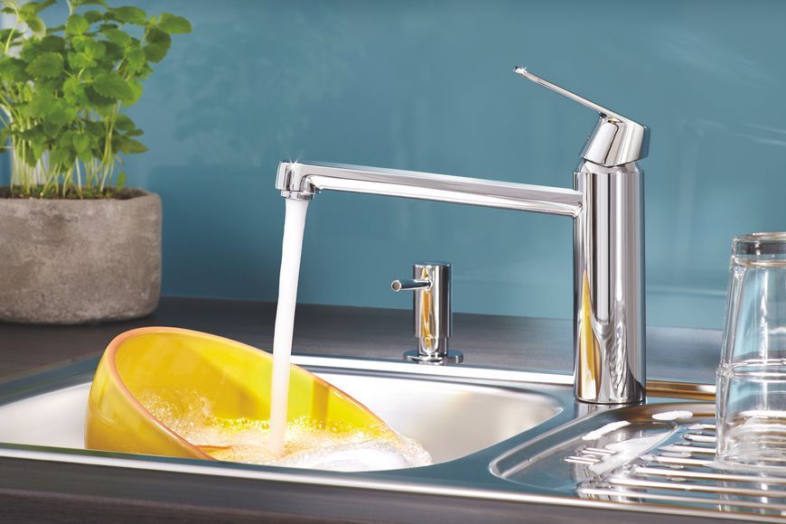 Смеситель для кухни Grohe Eurosmart Cosmopolitan (30193000) 30193000 фото